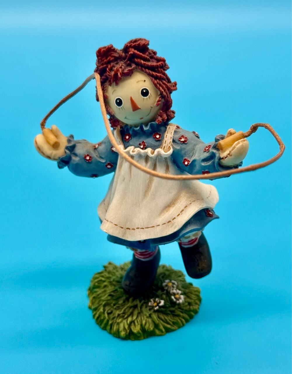 Enesco Raggedy Ann & Andy Hop Over Troubles With A Happy Heart Inside #677736